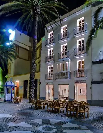 Boutique Olom - Only Adults Recommended Кадис